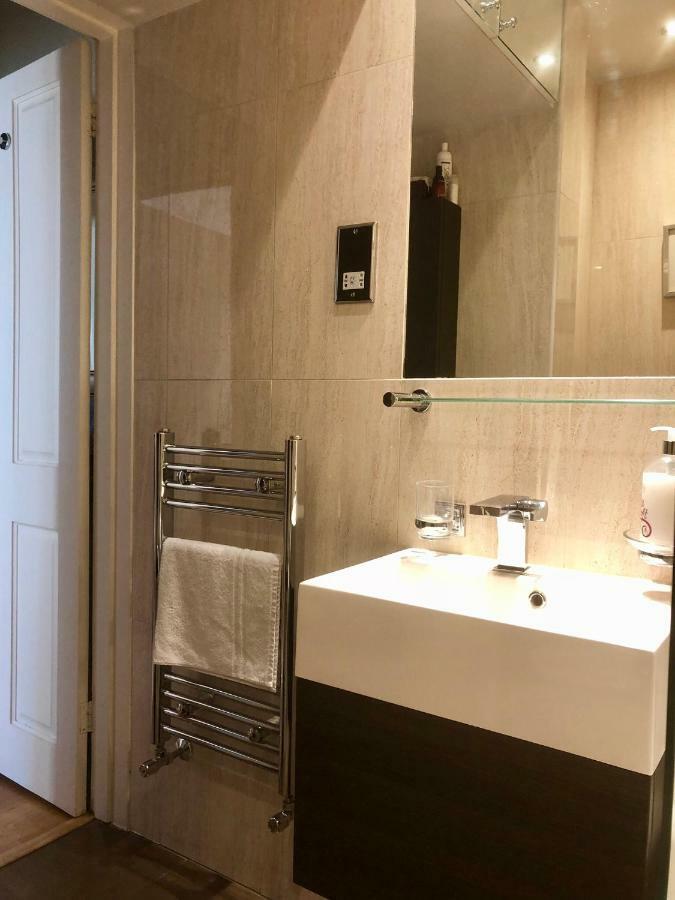 Luxury Apartment In Central London, Mida Vale Exteriör bild